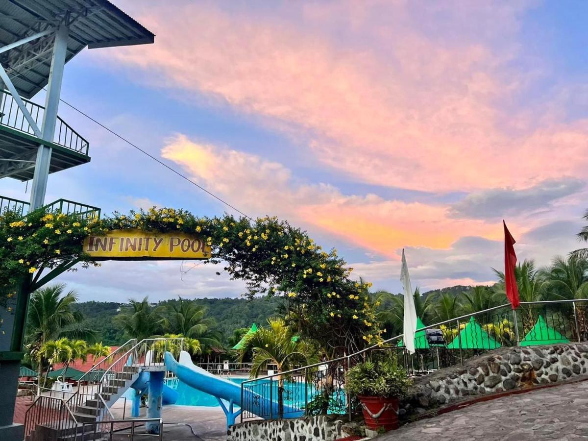 La Virginia Leisure Park And Amusement Hotel Mataasnakahoy Bagian luar foto