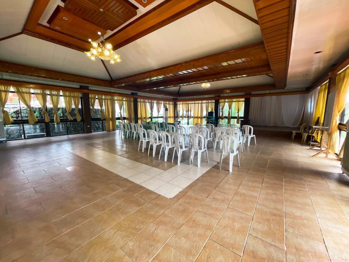La Virginia Leisure Park And Amusement Hotel Mataasnakahoy Bagian luar foto