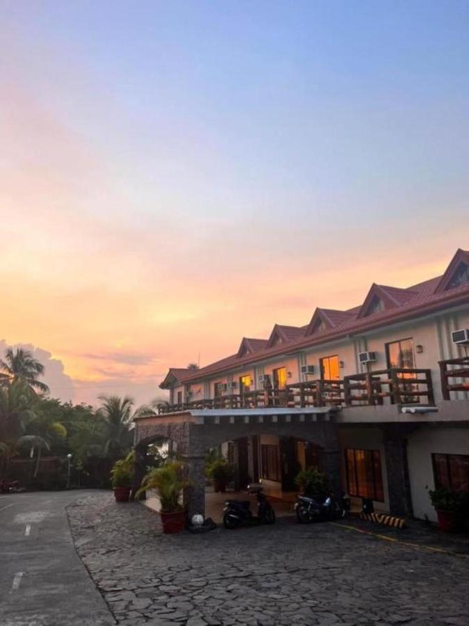 La Virginia Leisure Park And Amusement Hotel Mataasnakahoy Bagian luar foto